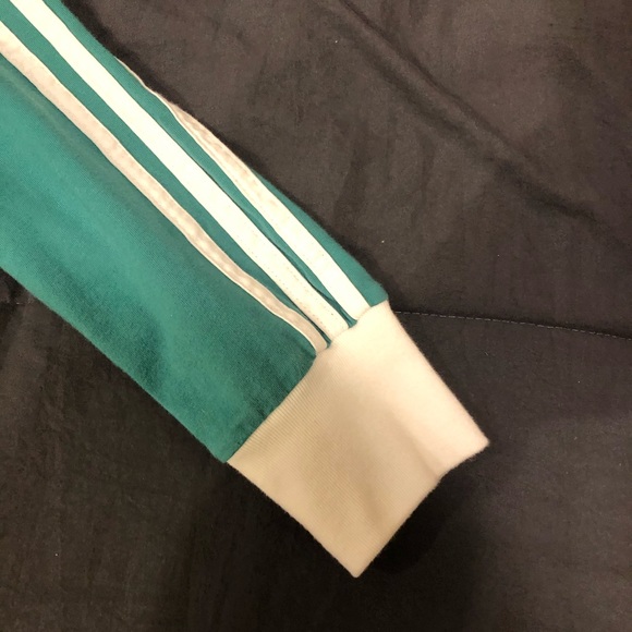 green adidas long sleeve - Picture 4 of 5